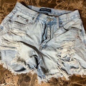 Aeropostale 90’s High Rise Cut Off